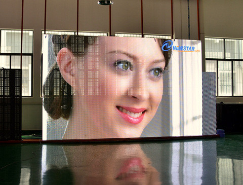 P15 Wing Series Transparent Portable Rental Led Curtain Display Light Weight and Multipurpose