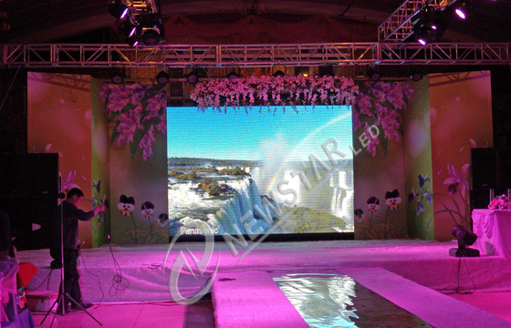 HD Ultra Thin Indoor SMD LED Display Resolution , Led Advertising Screen Panel